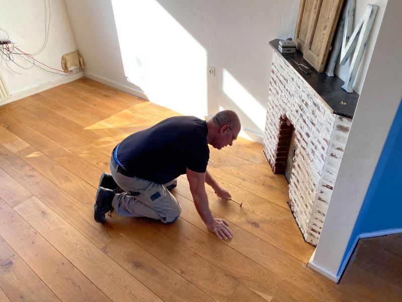 Pine Floor Installation in Everett, WA